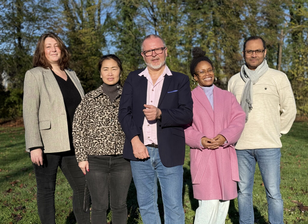 Photos de groupe de l'équip communication pour soutenir Daniel Desfoux